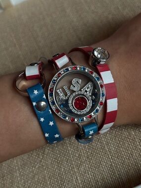 Origami Owl USA Wrap Locket Bracelet Set